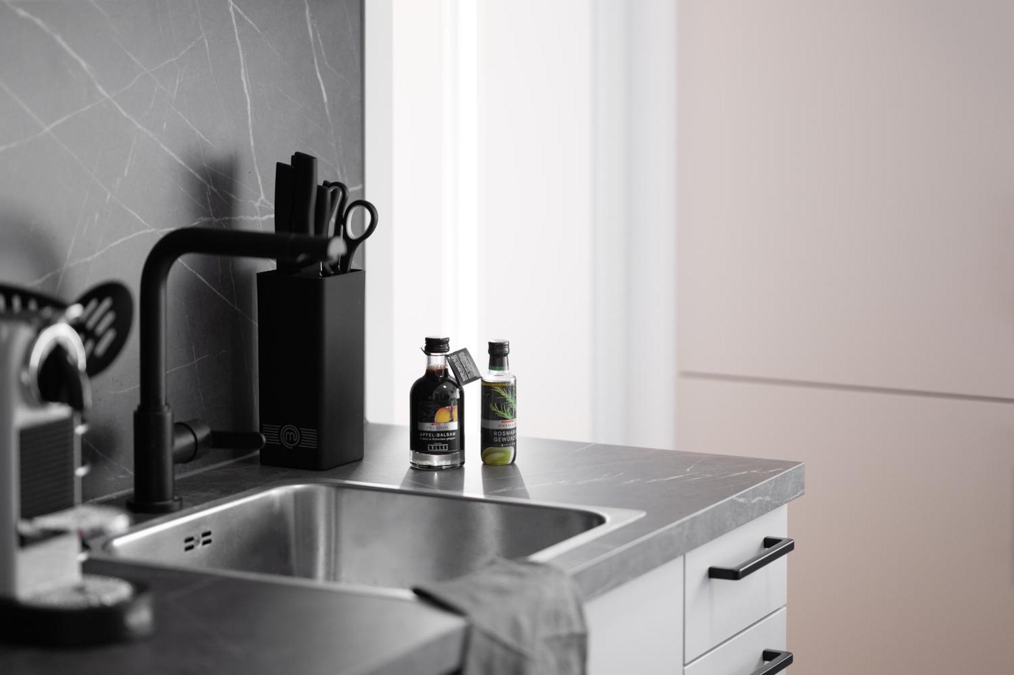 Luxury Sedda Bed, Nespresso, Netflix Apartment Linz Exterior foto