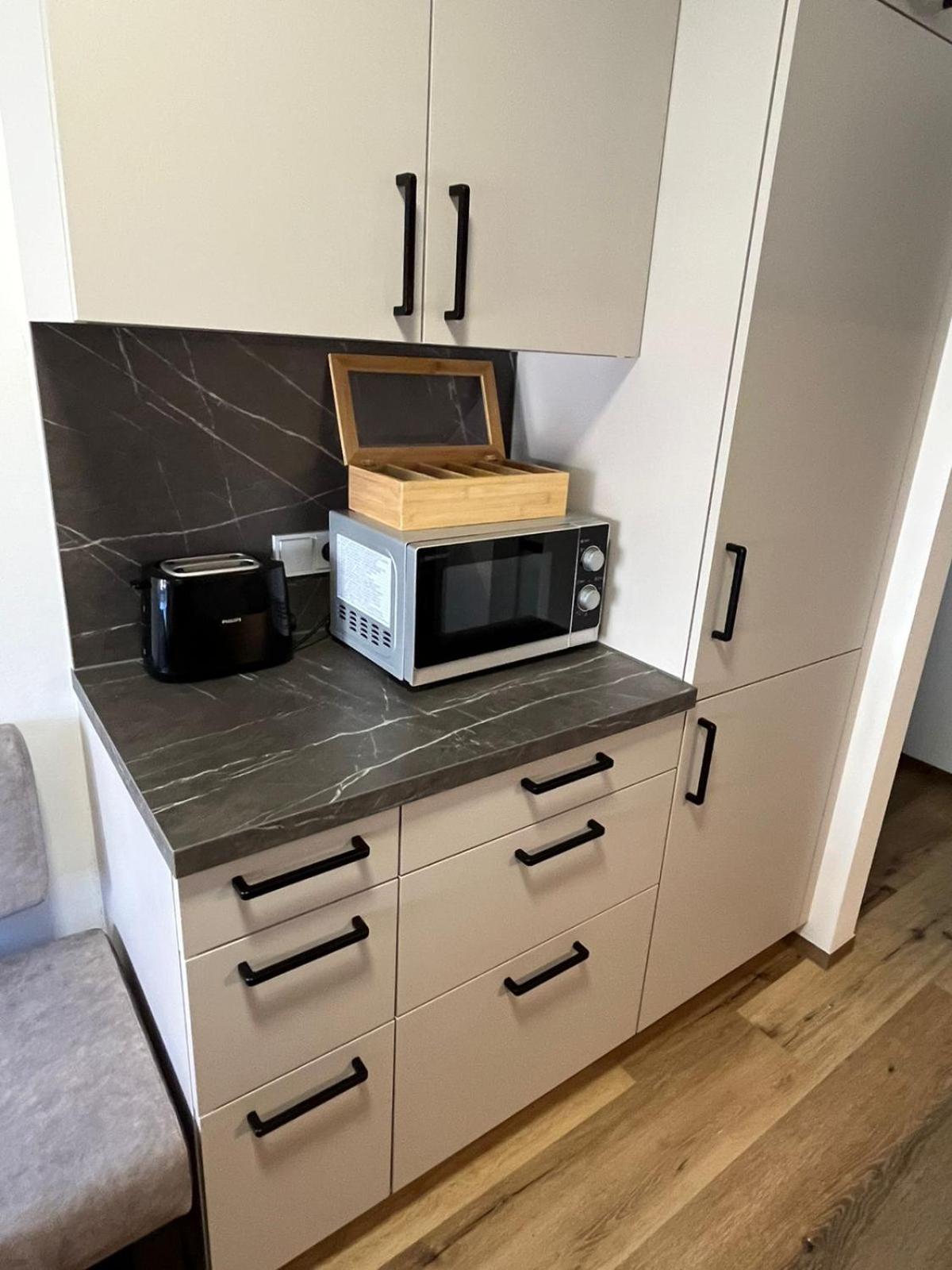 Luxury Sedda Bed, Nespresso, Netflix Apartment Linz Exterior foto